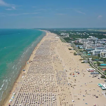 Cozy With Ac Close To The Sea - Beahost Appartamento Bibione